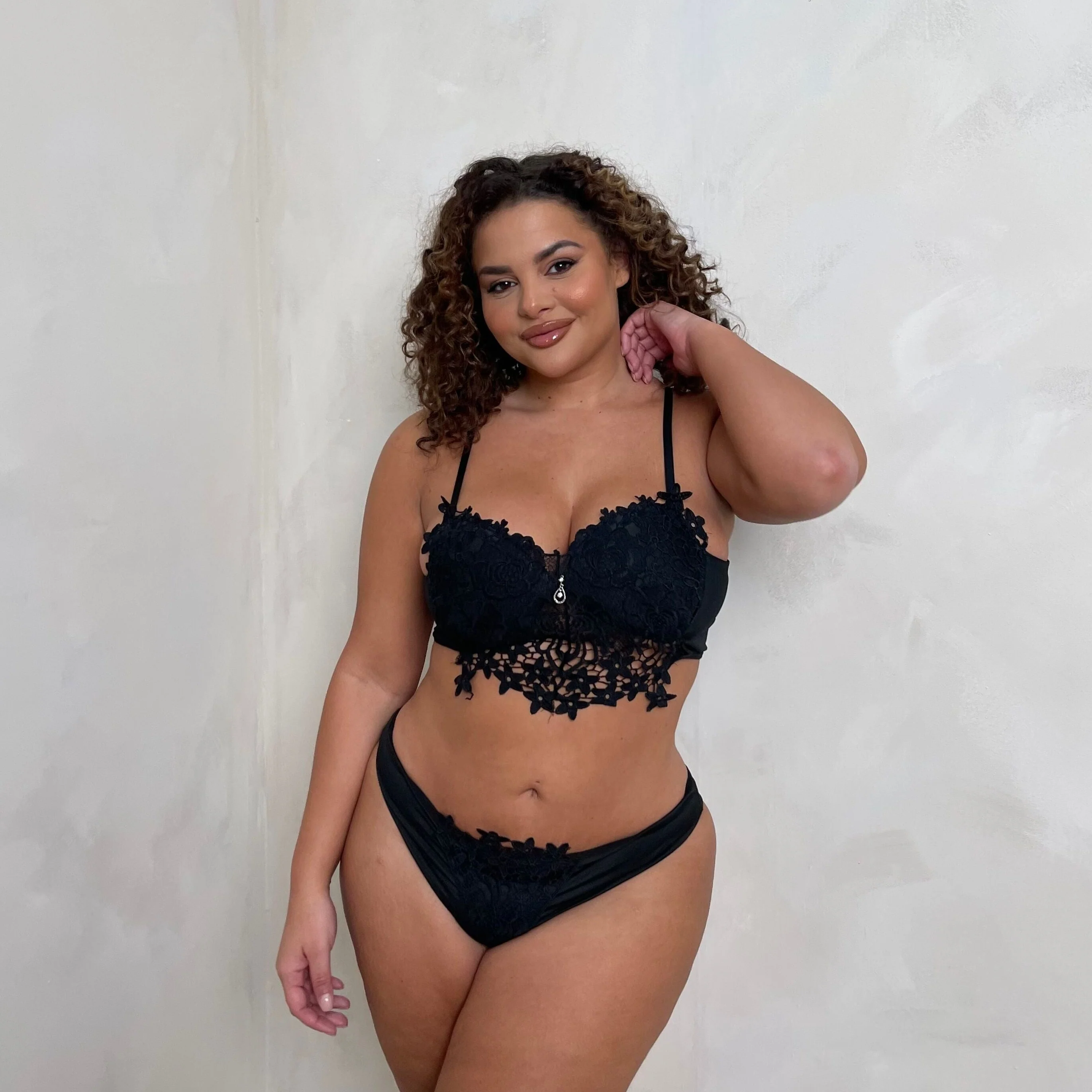 Kenzie two piece Moulded bralette & knickers - Image 5